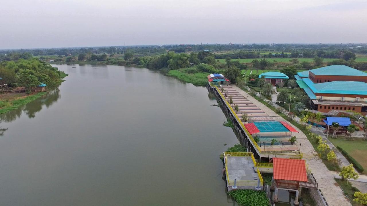Menam Resort Nakhonpathom Kültér fotó
