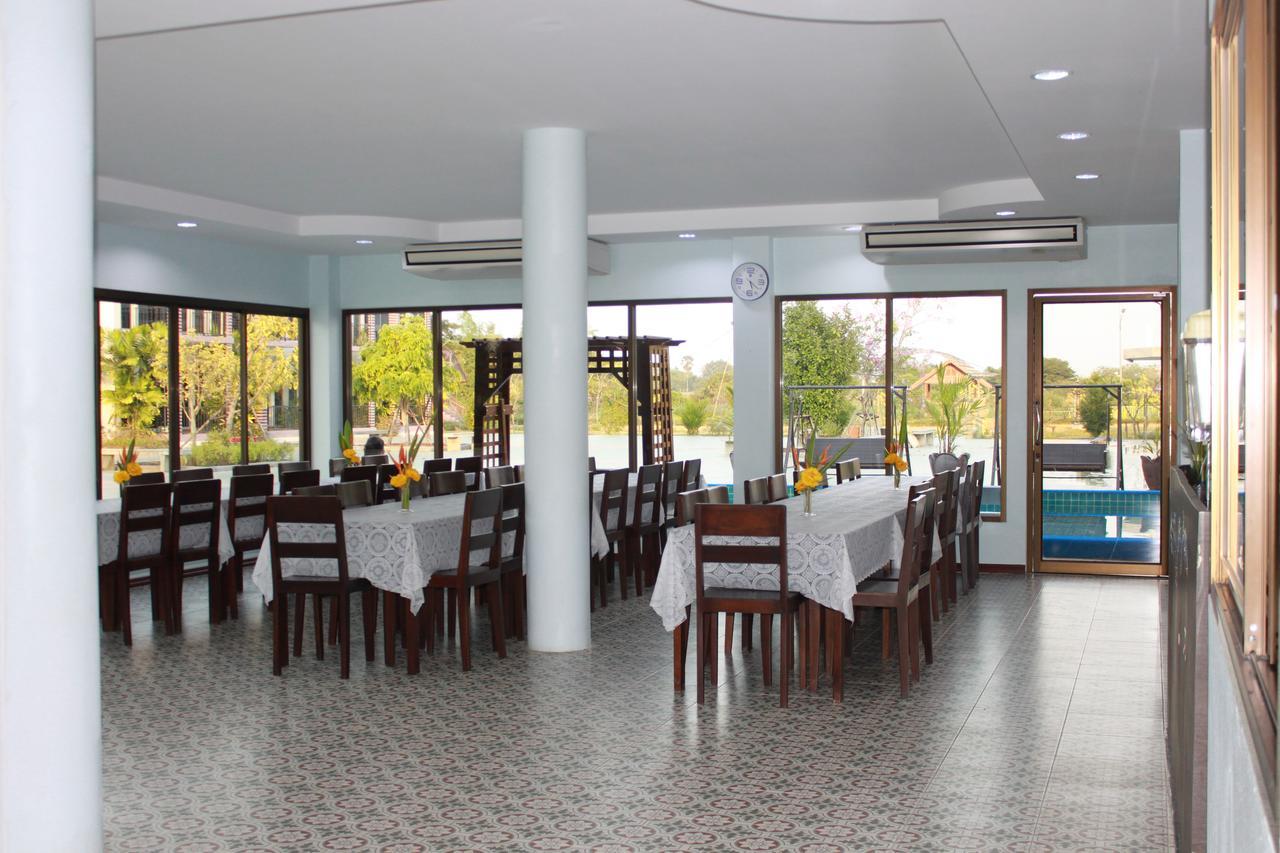 Menam Resort Nakhonpathom Kültér fotó