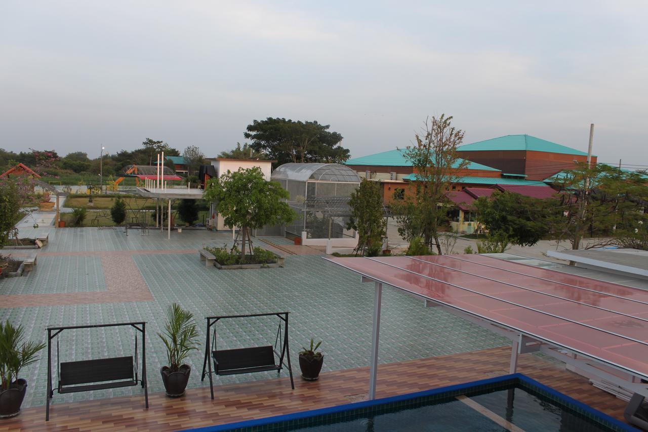 Menam Resort Nakhonpathom Kültér fotó