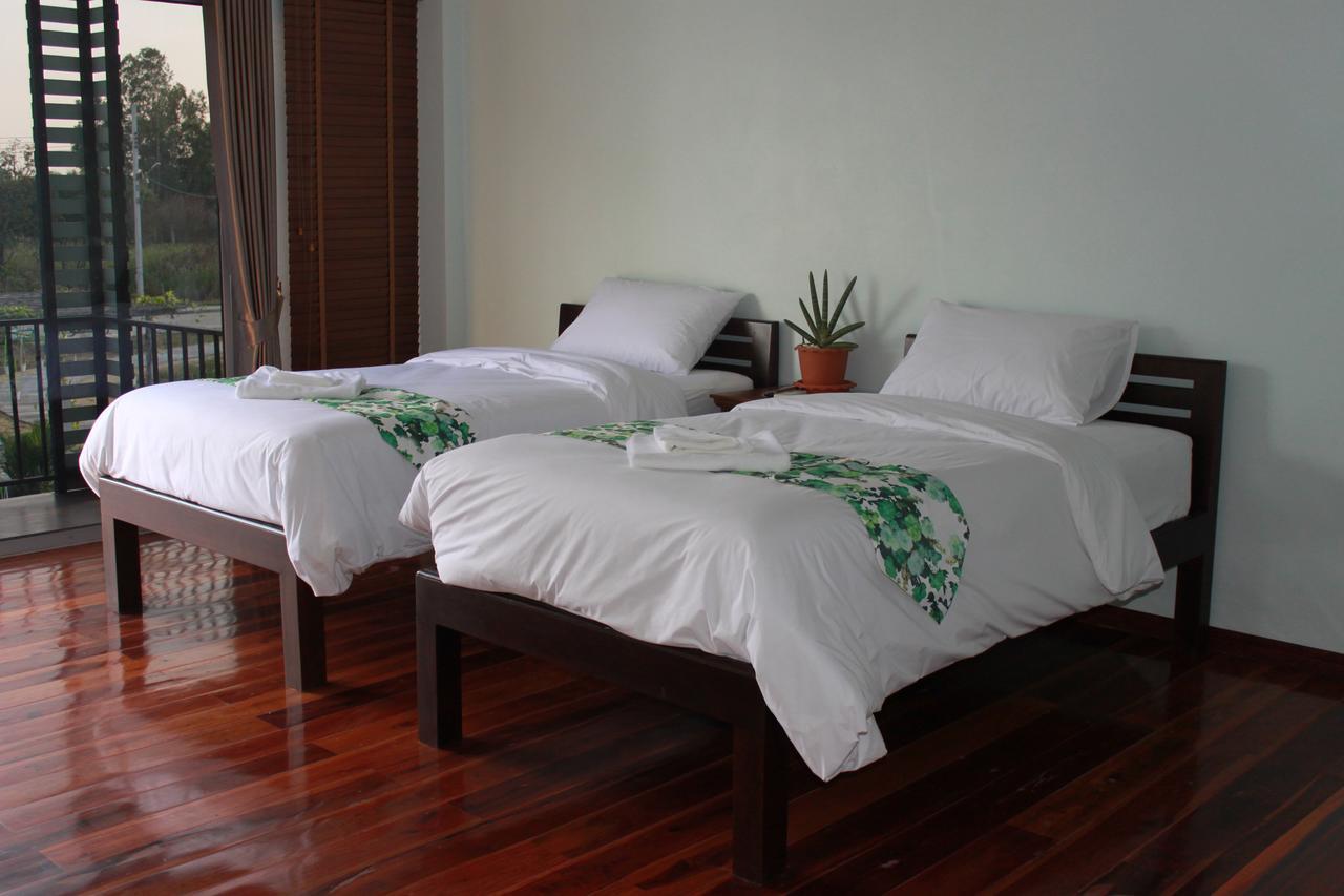 Menam Resort Nakhonpathom Kültér fotó